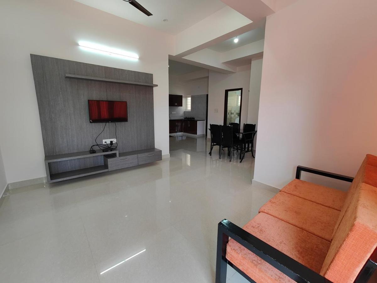 Meer Stay - Premium Service Apartments Vanivilasa Puram Buitenkant foto