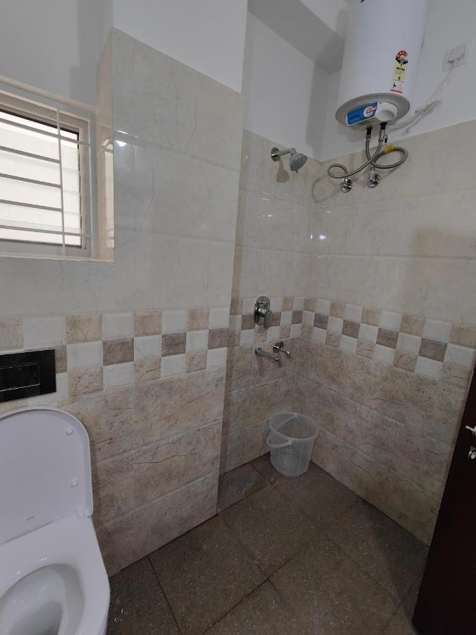 Meer Stay - Premium Service Apartments Vanivilasa Puram Buitenkant foto